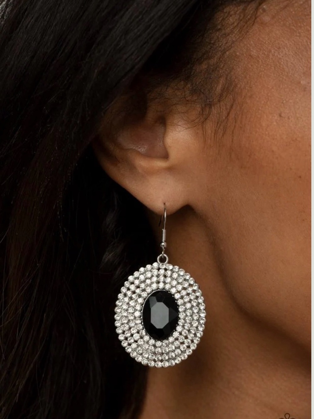 Paparazzi Earring ~ FIERCE Field -Black